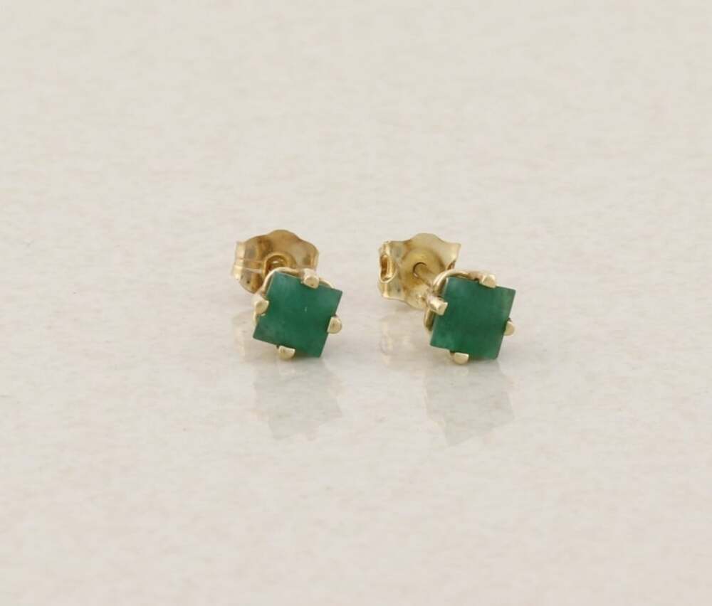 14k Yellow Gold Natural Emerald Earrings Studs 1/8"